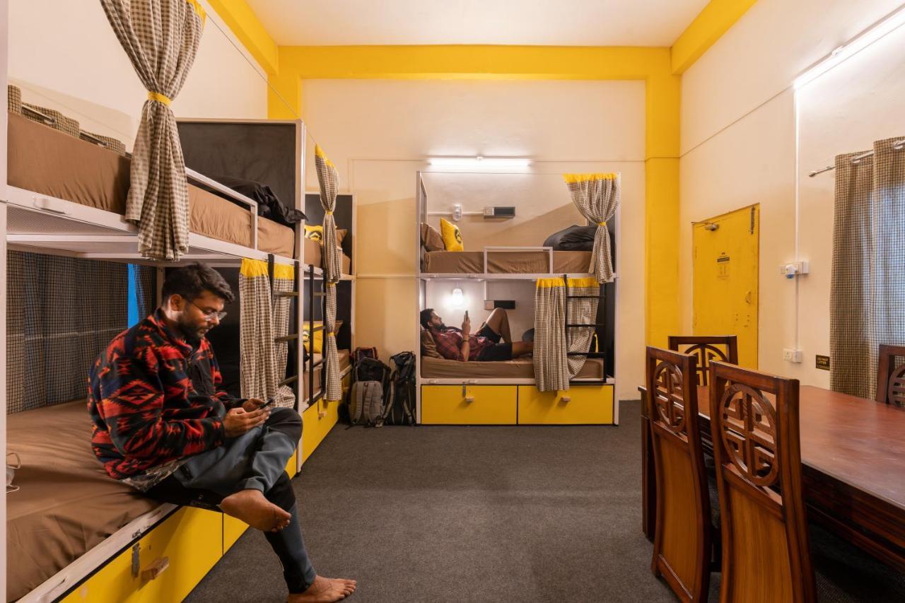 The Hosteller Kasar Devi Алмора Екстериор снимка