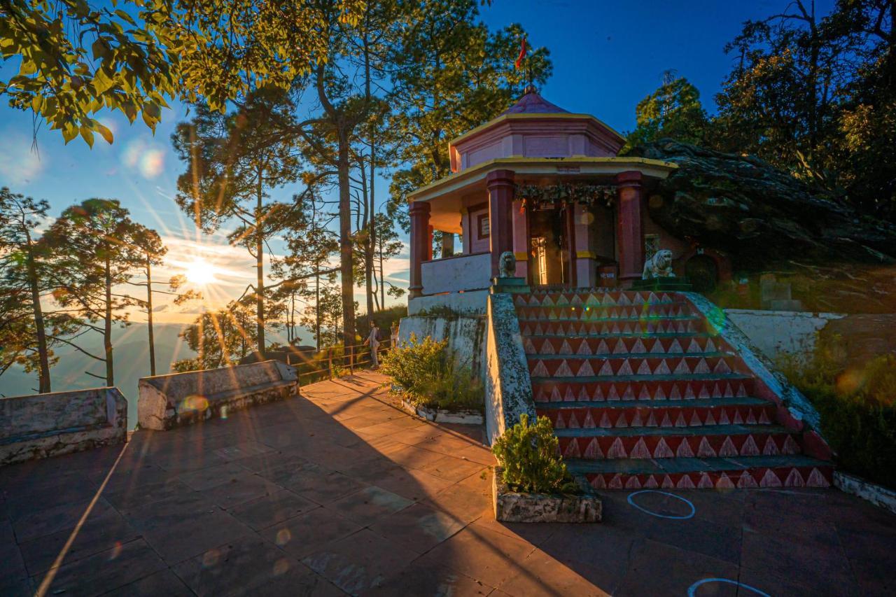 The Hosteller Kasar Devi Алмора Екстериор снимка